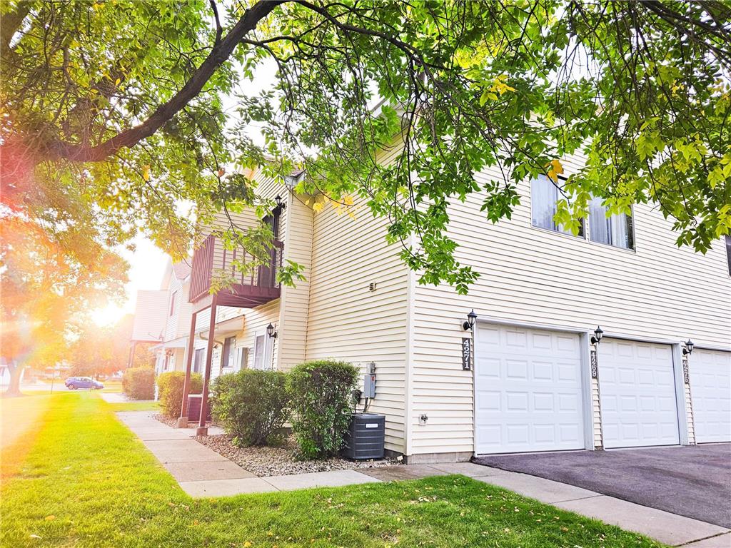 4271 Centerville Road Vadnais Heights MN 55127 6598627 image1