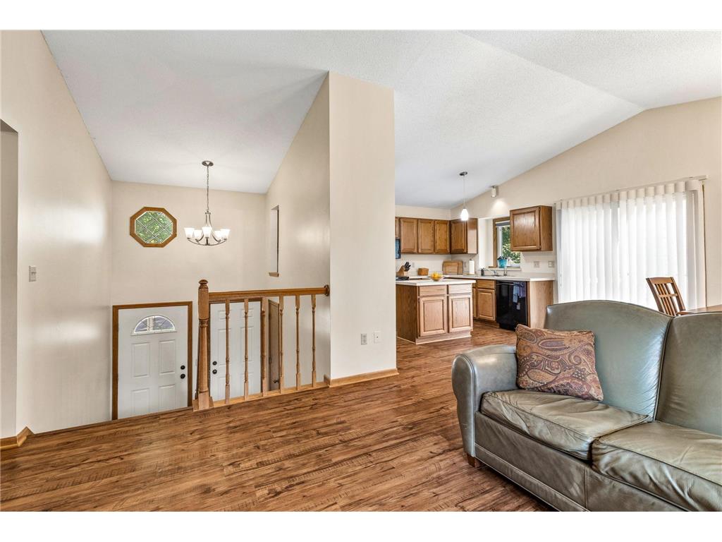 4275 Eagle Crest Drive Eagan MN 55122 7088438 image3
