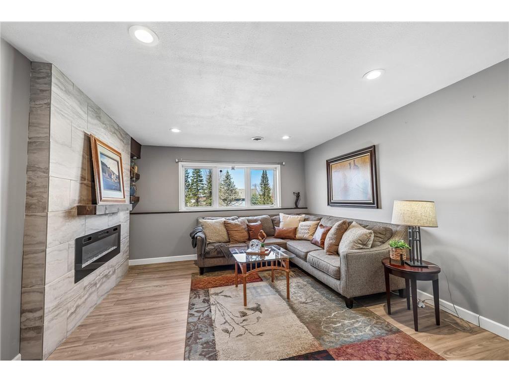 4275 Hanrehan Lake Boulevard Savage MN 55378 7058096 image13