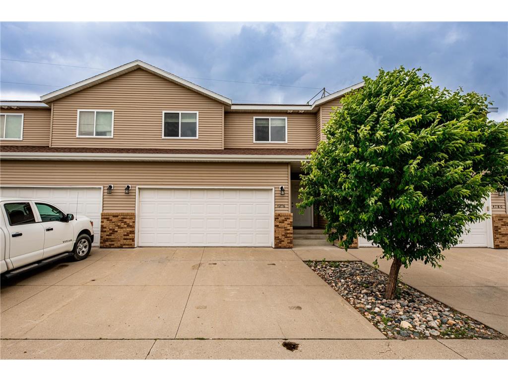 4276 Estate Drive S Fargo ND 58104 7095133 image1