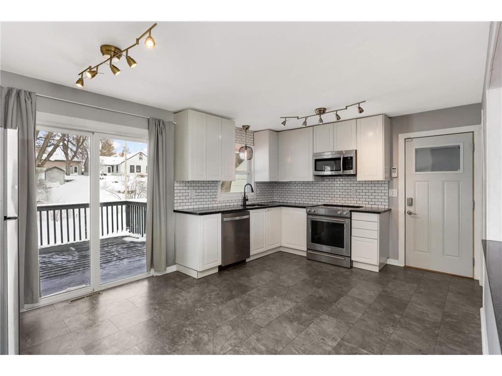 4278 Pleasant Street SE Prior Lake MN 55372 6678443 image1