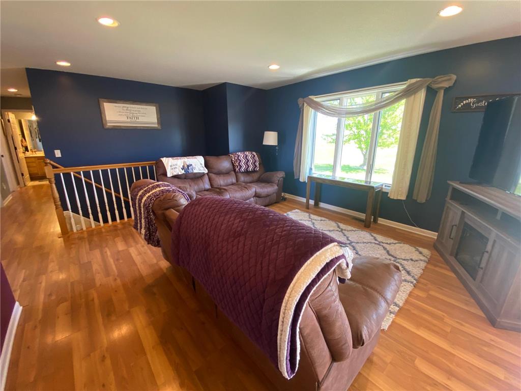 428 6th Court SE Dover MN 55929 7085189 image3