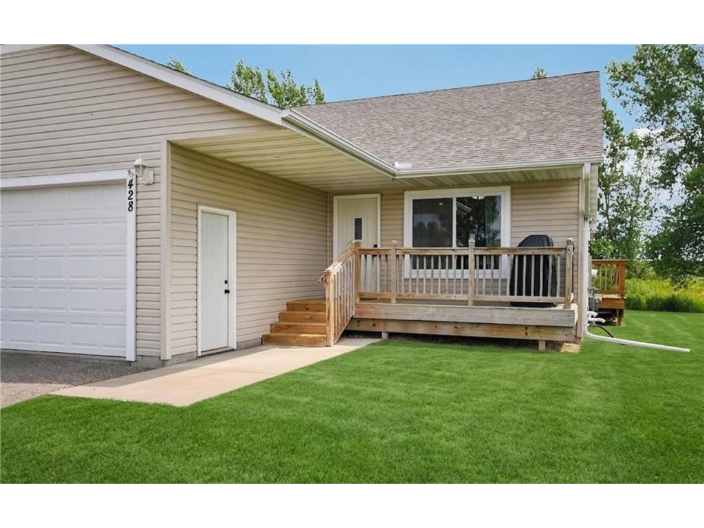 428 E Cheyenne Street Roberts WI 54023 7096303 image1