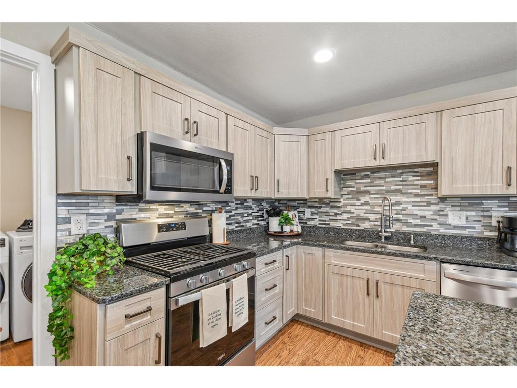 428 E Cheyenne Street Roberts WI 54023 7096303 image13