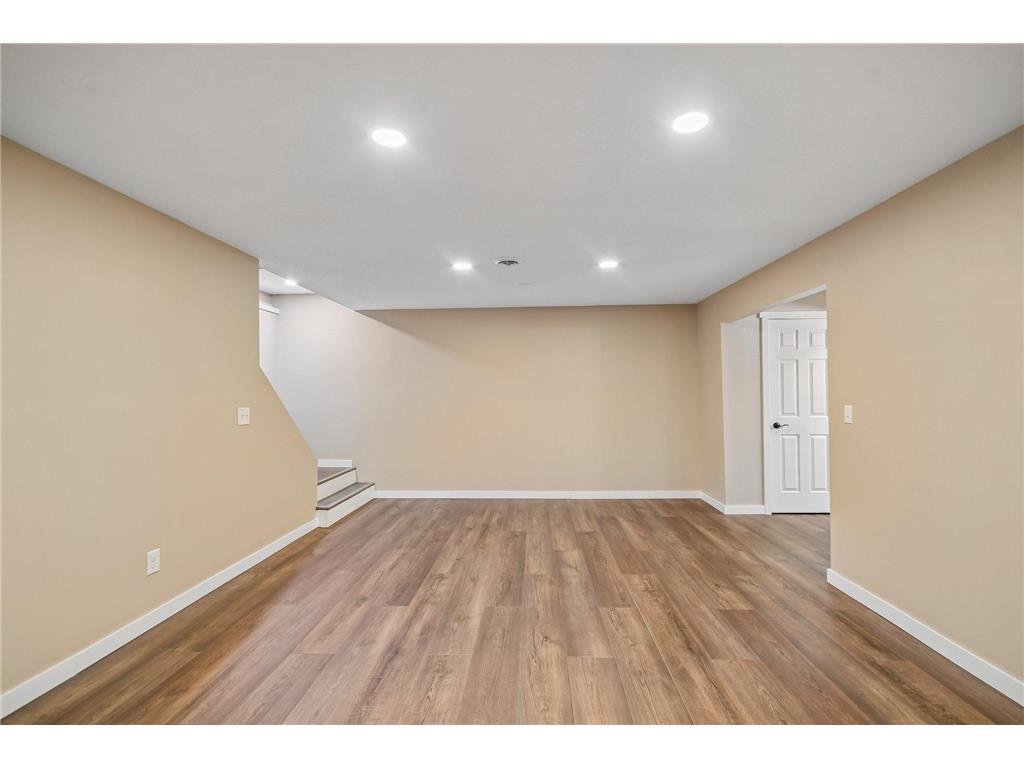 428 E Cheyenne Street Roberts WI 54023 7096303 image18