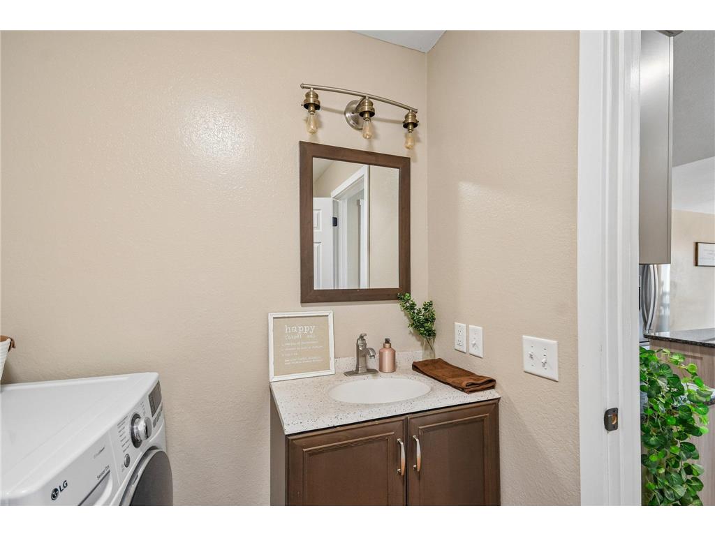 428 E Cheyenne Street Roberts WI 54023 7096303 image28
