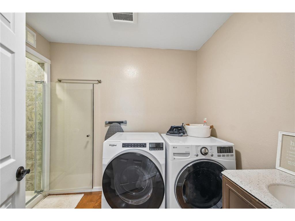 428 E Cheyenne Street Roberts WI 54023 7096303 image30
