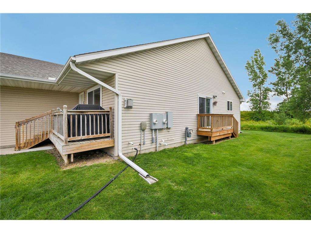 428 E Cheyenne Street Roberts WI 54023 7096303 image43