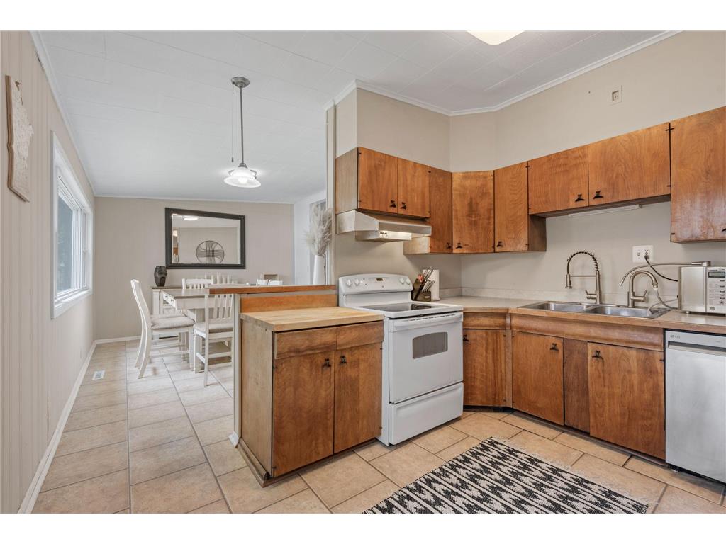 428 Glenbrook Avenue N Oakdale MN 55128 - Tanners 7087489 image14