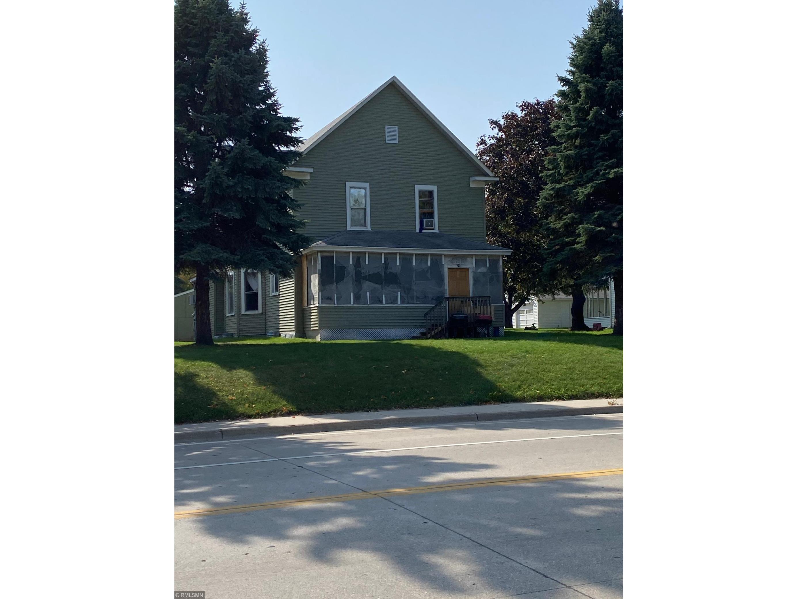 428 Litchfield Avenue SE, Willmar, MN 56201 MLS 5662601 Edina Realty