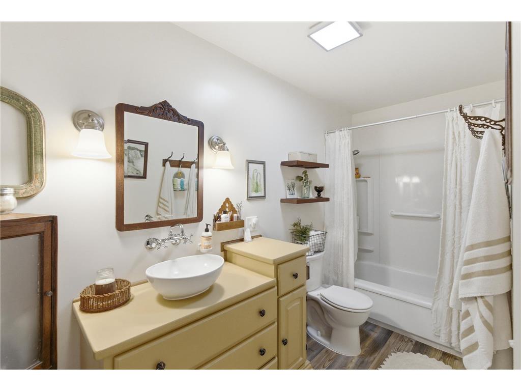 428 N Gorman Street Blue Earth MN 56013 7078216 image15