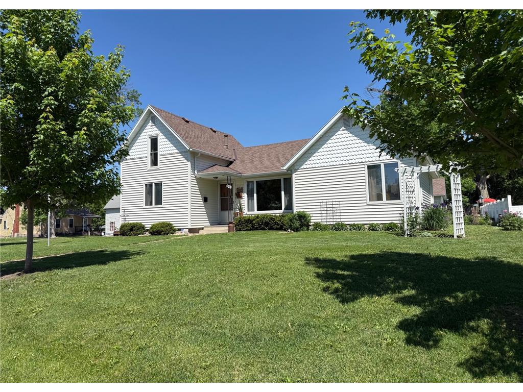 428 N Gorman Street Blue Earth MN 56013 7078216 image24
