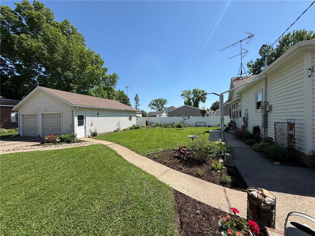 428 N Gorman Street Blue Earth MN 56013 7078216 image30
