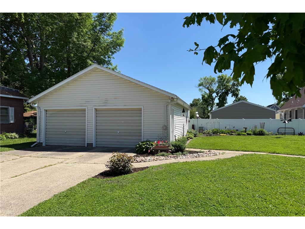 428 N Gorman Street Blue Earth MN 56013 7078216 image31