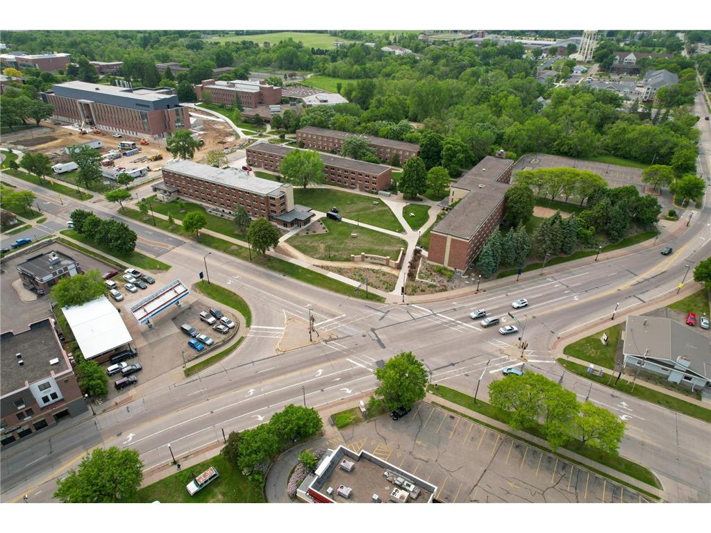 428 S Main Street River Falls WI 54022 6737650 image3