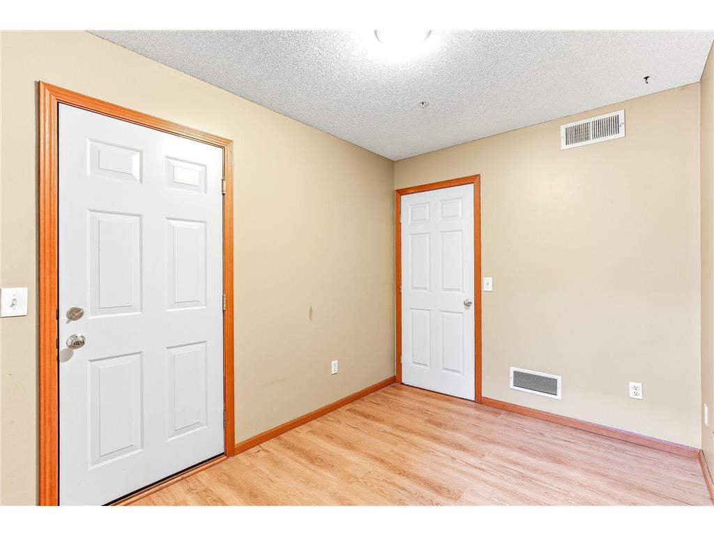 428 Willoughby Way W Minnetonka MN 55305 7110785 image24
