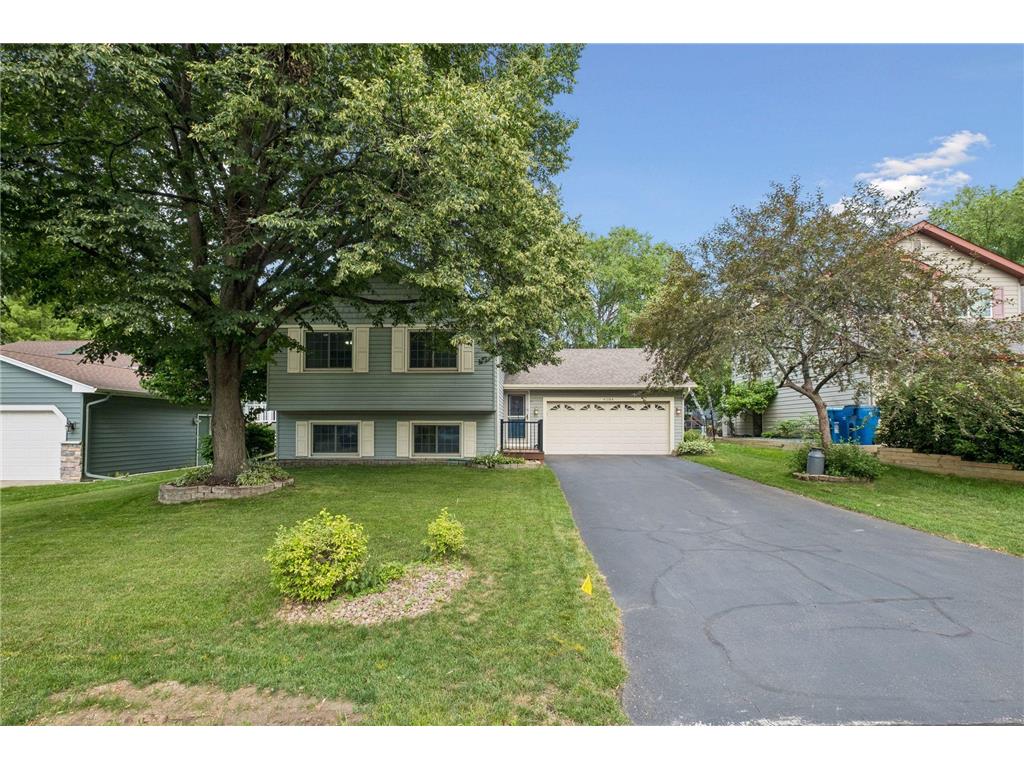 4284 Eagle Crest Drive Eagan MN 55122 7093004 image1