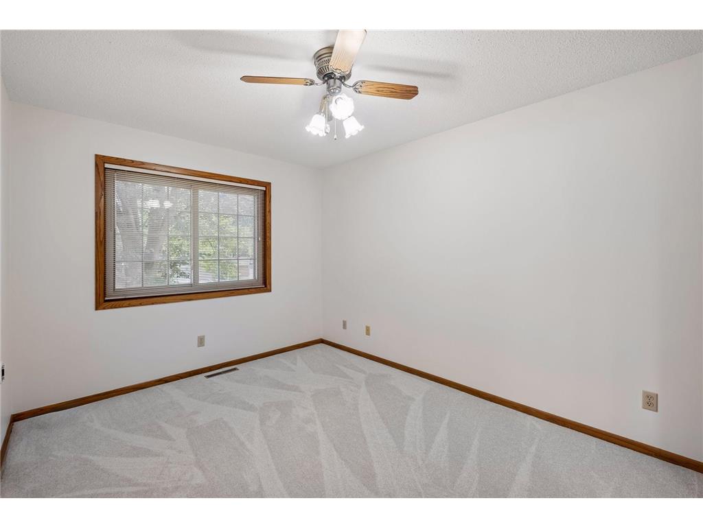 4284 Eagle Crest Drive Eagan MN 55122 7093004 image14