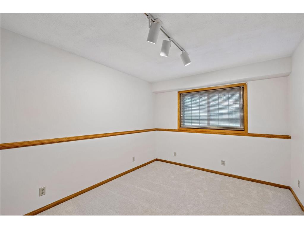 4284 Eagle Crest Drive Eagan MN 55122 7093004 image27