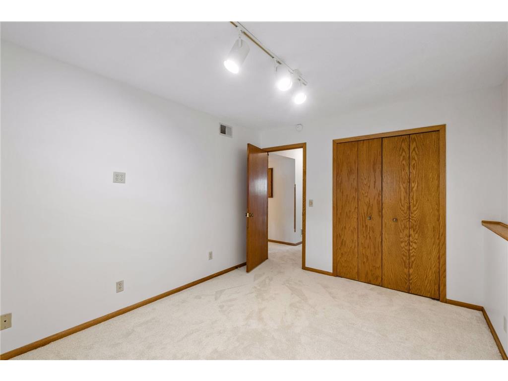 4284 Eagle Crest Drive Eagan MN 55122 7093004 image28
