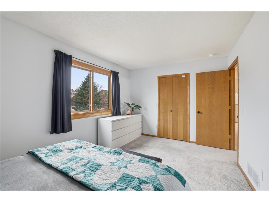 4289 Centerville Road Vadnais Heights MN 55127 7060375 image16