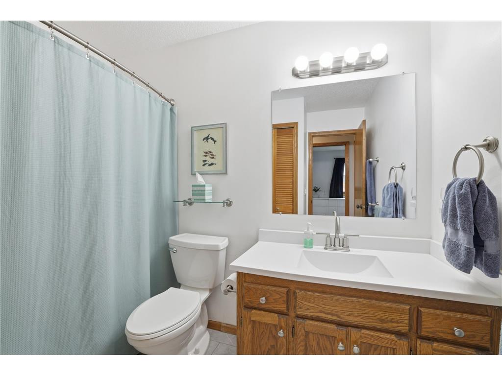 4289 Centerville Road Vadnais Heights MN 55127 7060375 image20