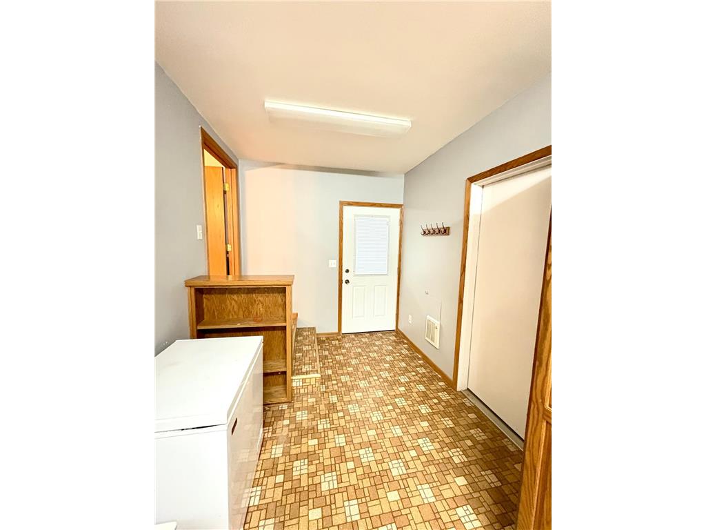 429 E Rooney Avenue Appleton MN 56208 6798359 image13