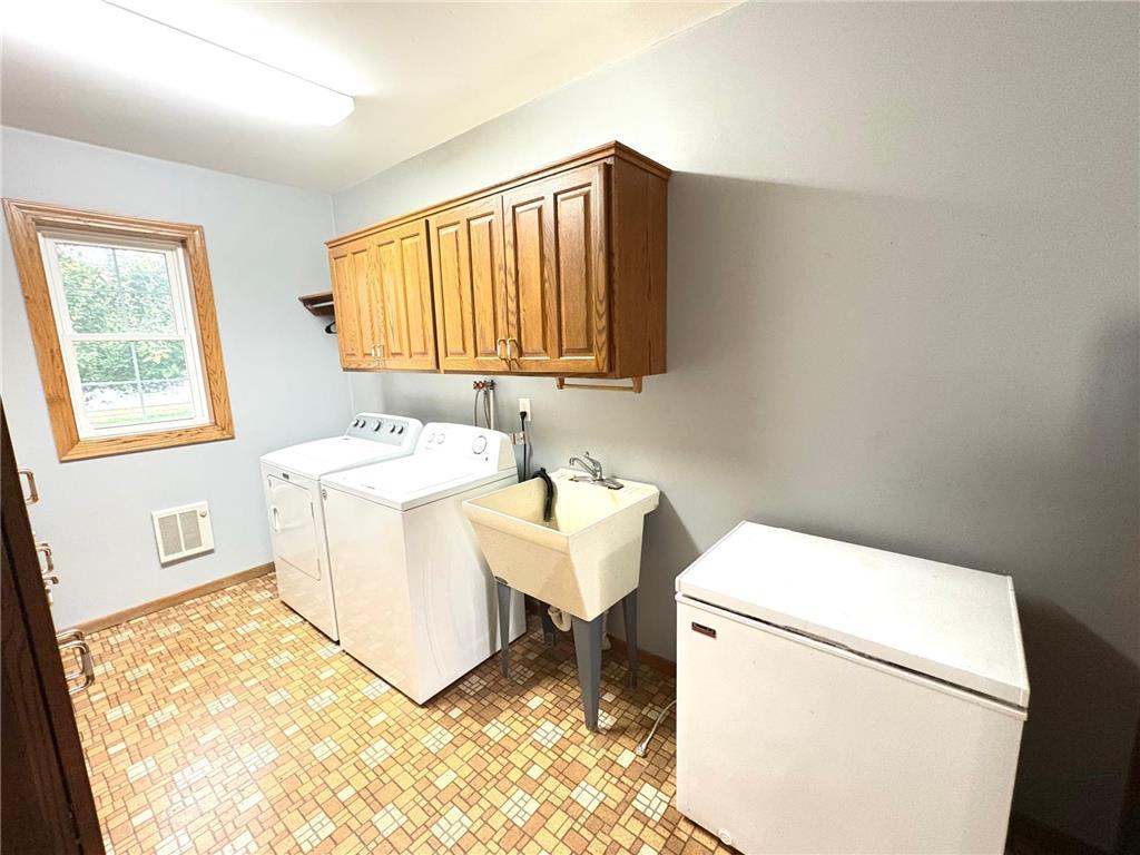 429 E Rooney Avenue Appleton MN 56208 6798359 image15