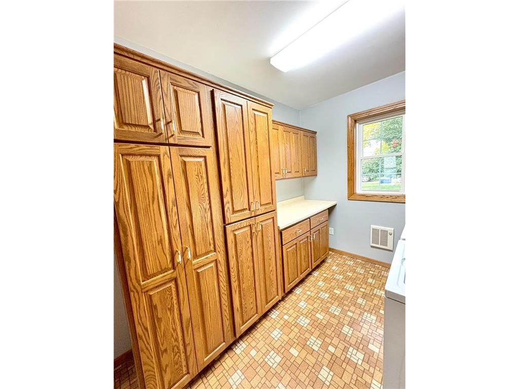 429 E Rooney Avenue Appleton MN 56208 6798359 image17