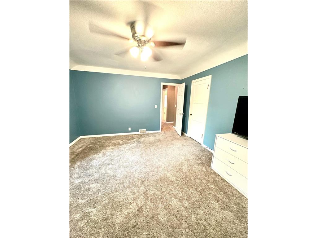 429 E Rooney Avenue Appleton MN 56208 6798359 image27