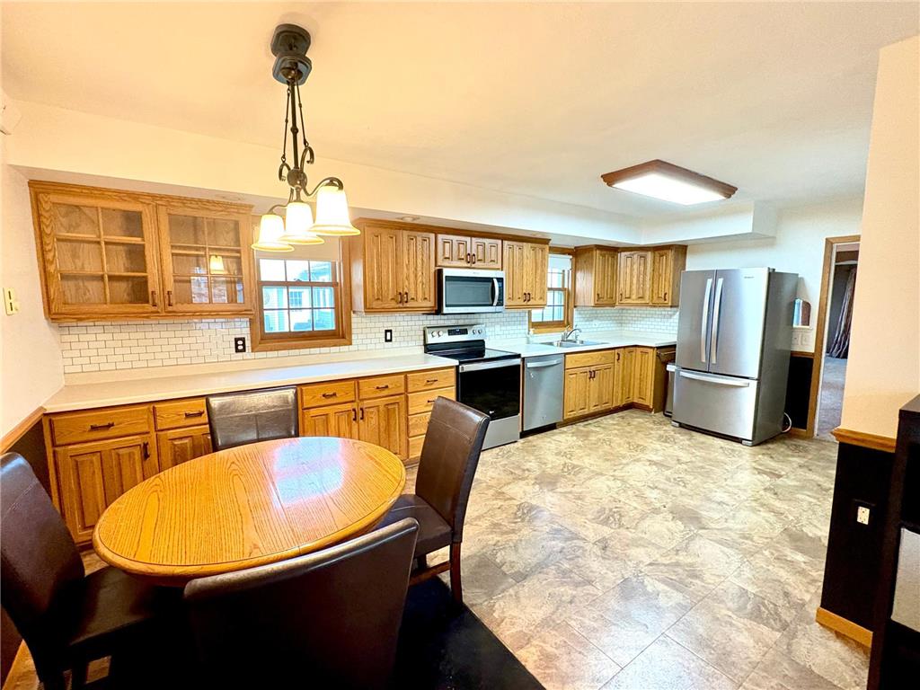 429 E Rooney Avenue Appleton MN 56208 6798359 image5