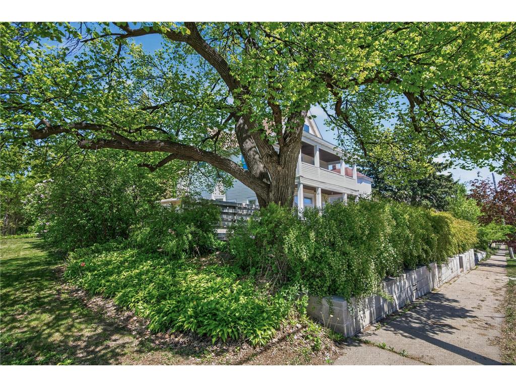 429 Minnehaha Avenue E Saint Paul MN 55130 7074687 image2
