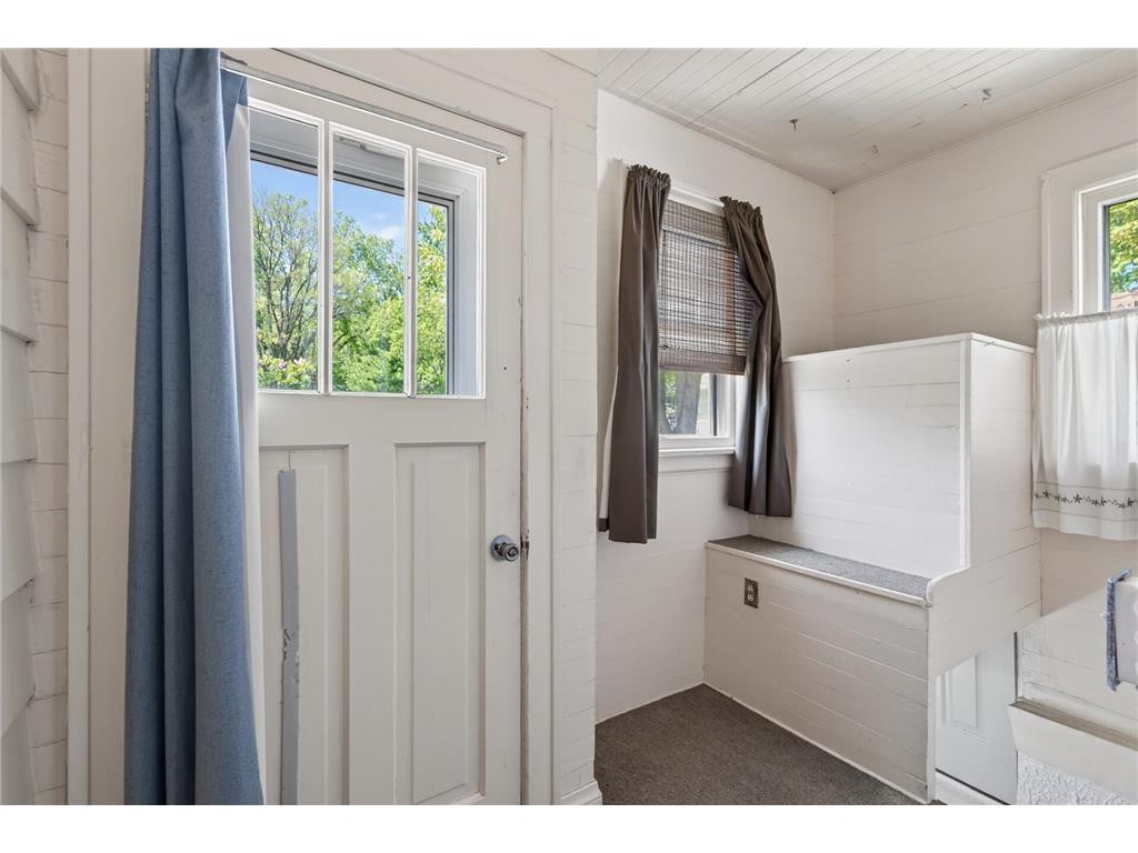 429 Minnehaha Avenue E Saint Paul MN 55130 7074687 image31