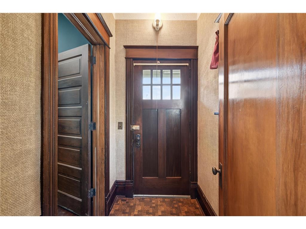 429 Minnehaha Avenue E Saint Paul MN 55130 7074687 image6