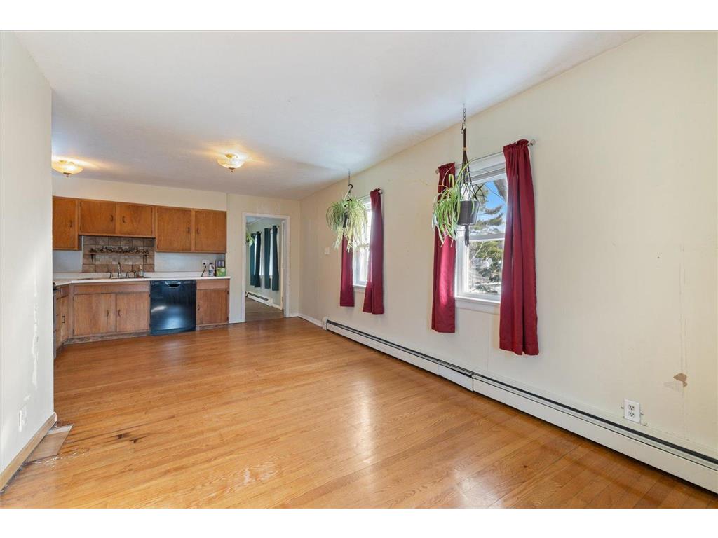 429 S 4th Avenue E Ely MN 55731 7064870 image32