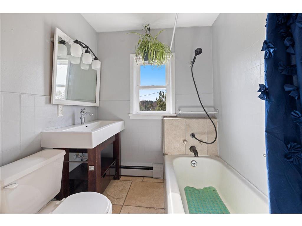 429 S 4th Avenue E Ely MN 55731 7064870 image35
