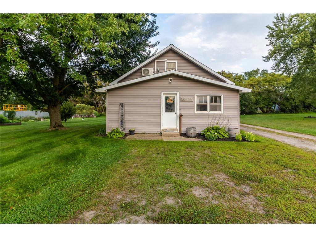 42911 125th Avenue Holdingford MN 56340 6780282 image1