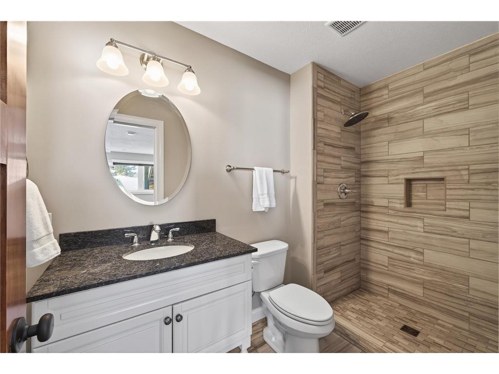 4292 Parkview Lane Anoka MN 55303 7013414 image43