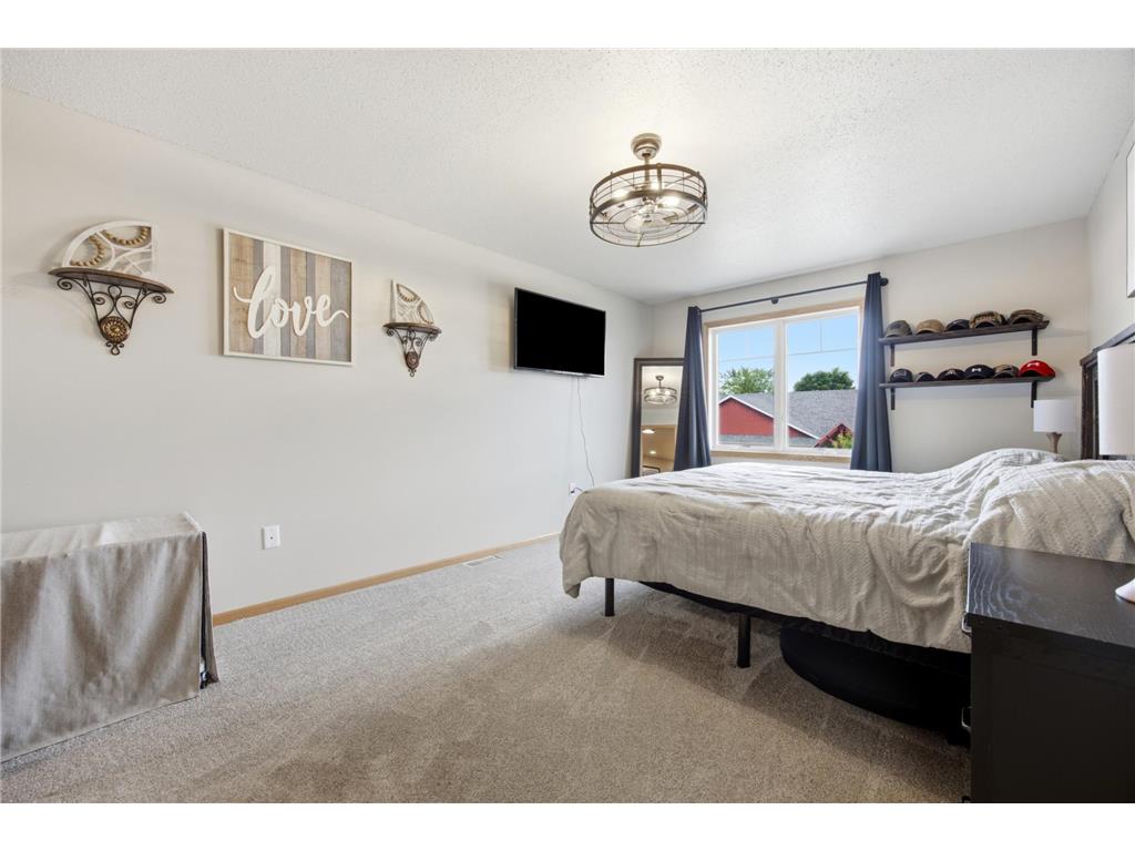 430 19th Avenue W #F Fargo ND 58078 7099741 image17