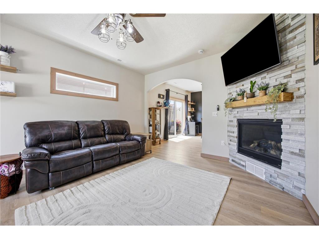 430 19th Avenue W #F Fargo ND 58078 7099741 image7