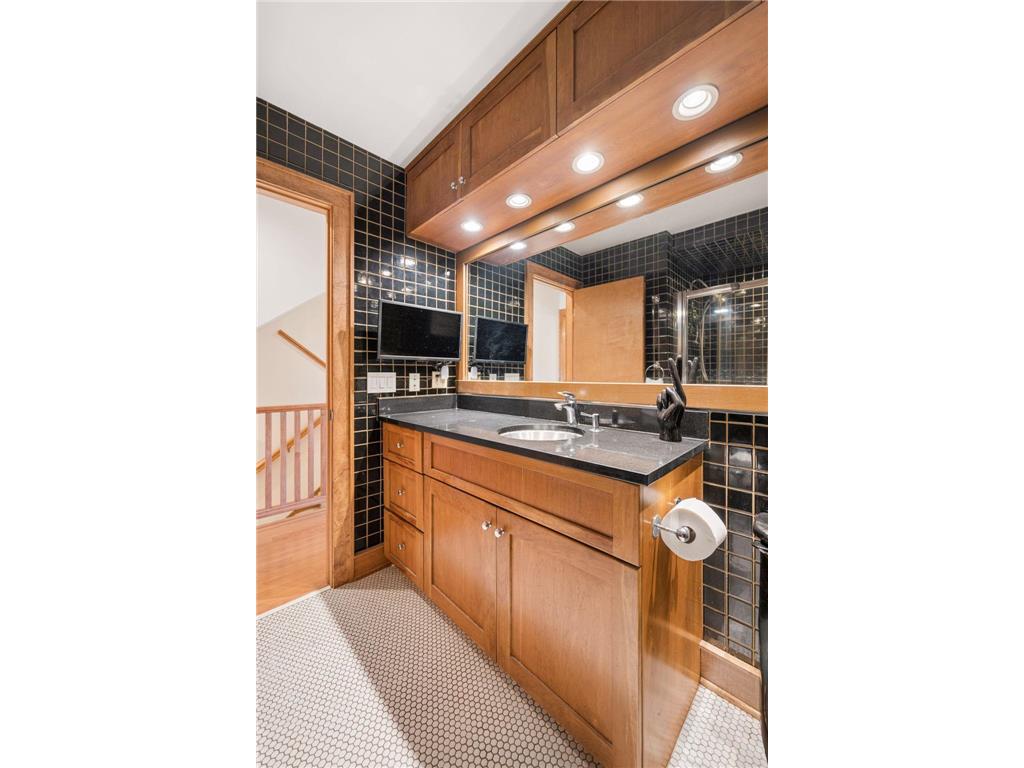 430 3rd Avenue NE Minneapolis MN 55413 7107402 image32