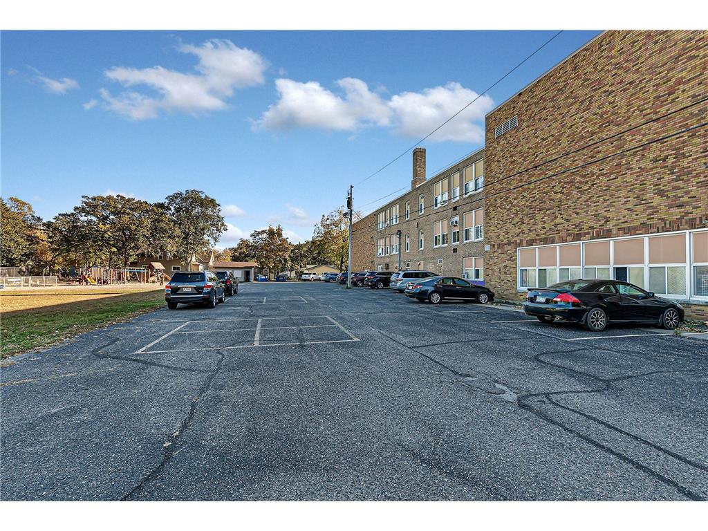 430 3rd Avenue NE Saint Cloud MN 56304 6802919 image40