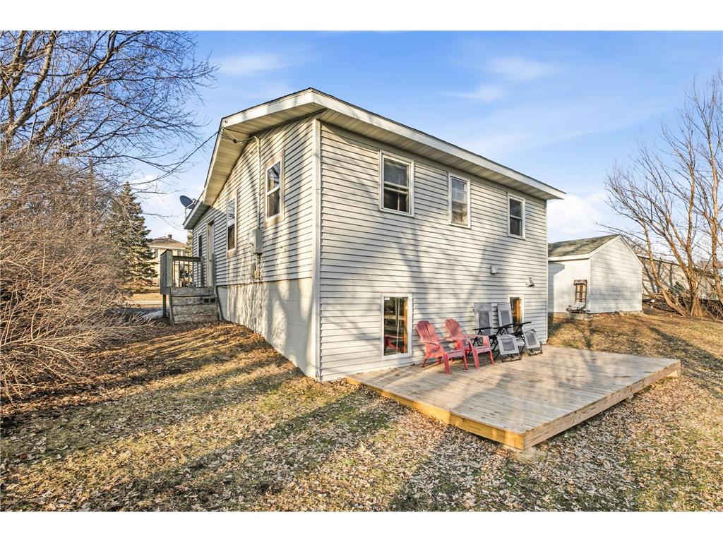 430 4th Street N Watkins MN 55389 7030176 image1
