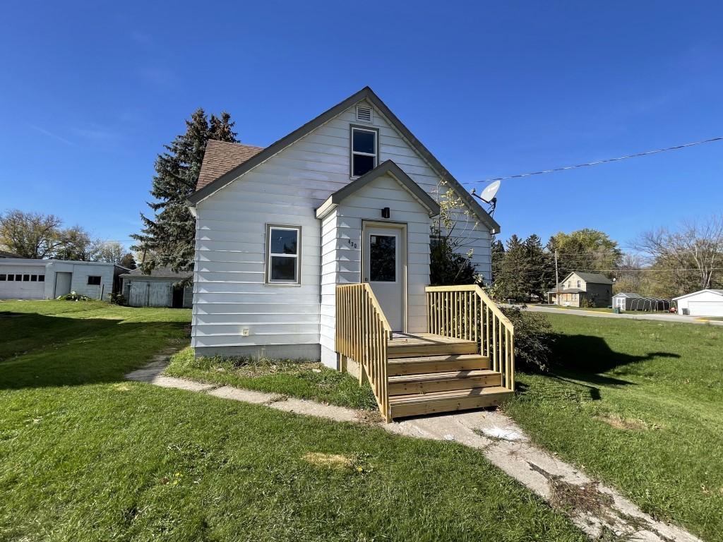 430 Gillis Avenue S Browerville MN 56438 6449358 image1