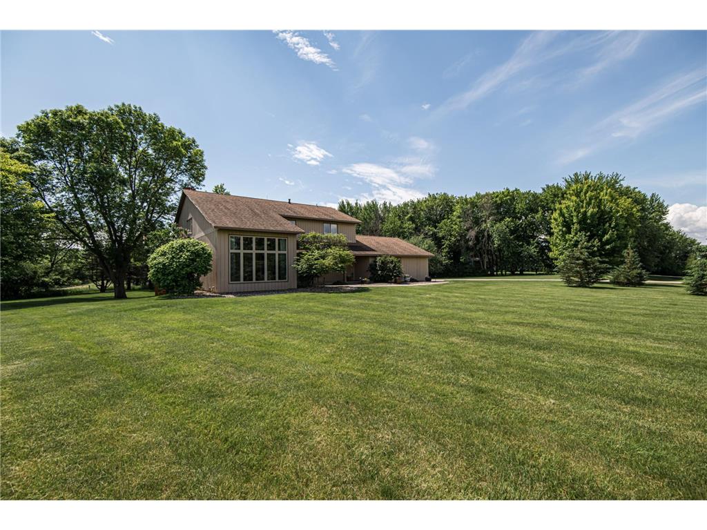 430 Lowry Court NW, Rochester, MN 55901 MLS 6222243 Edina Realty