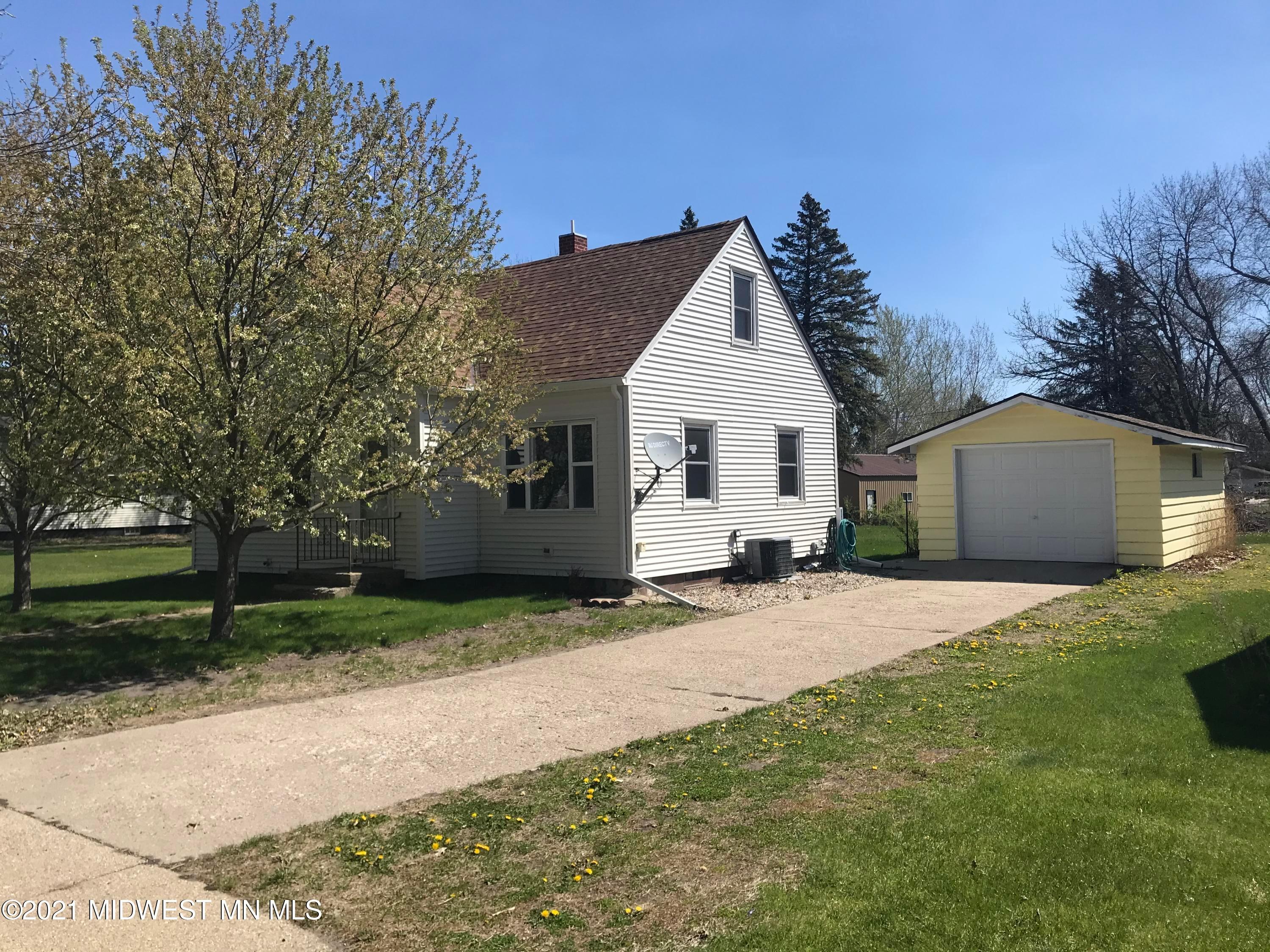 430 Pleasant Avenue S, Brooten, MN, 56316 MLS 7134328 Edina Realty