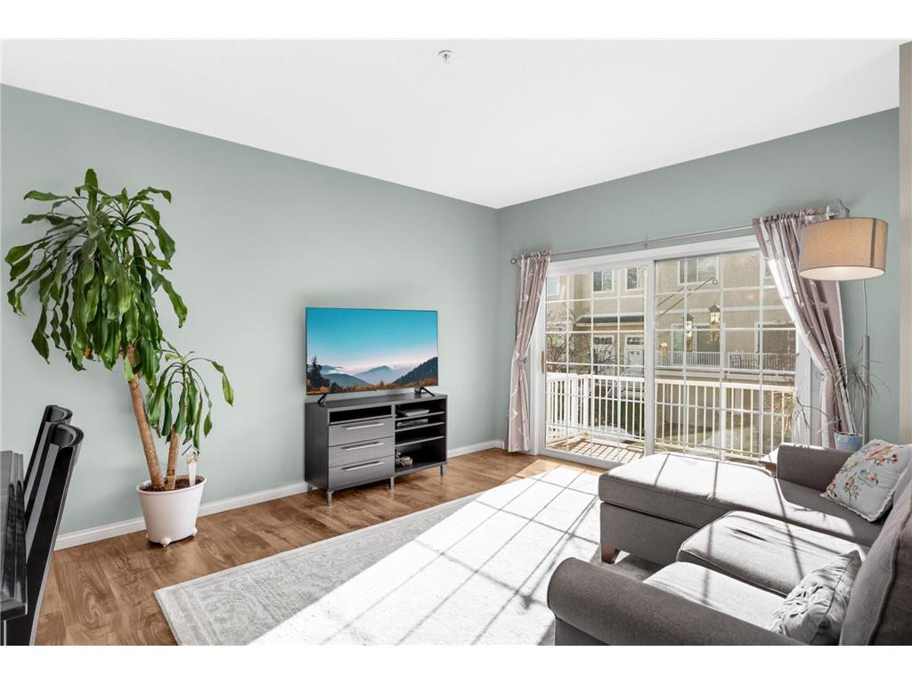 430 Willoughby Way W Minnetonka MN 55305 7004489 image1