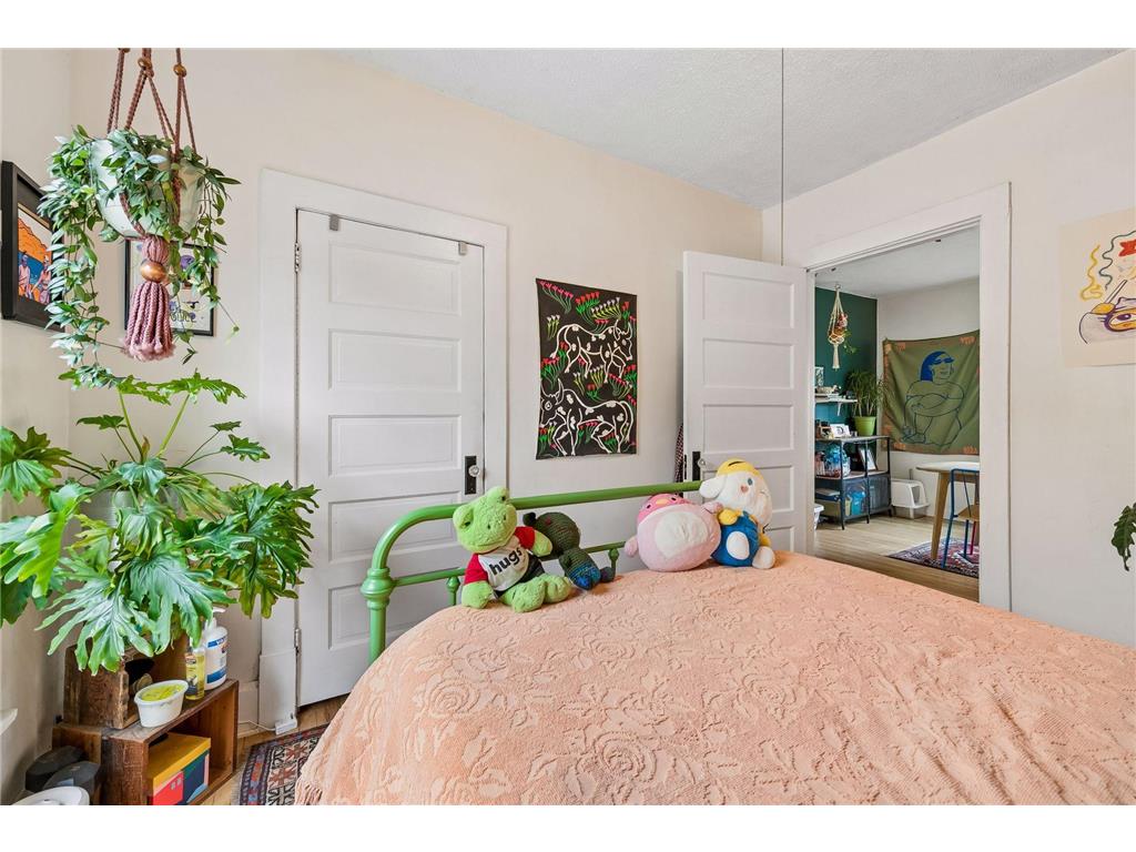 4300 Pleasant Avenue Minneapolis MN 55409 7070808 image13