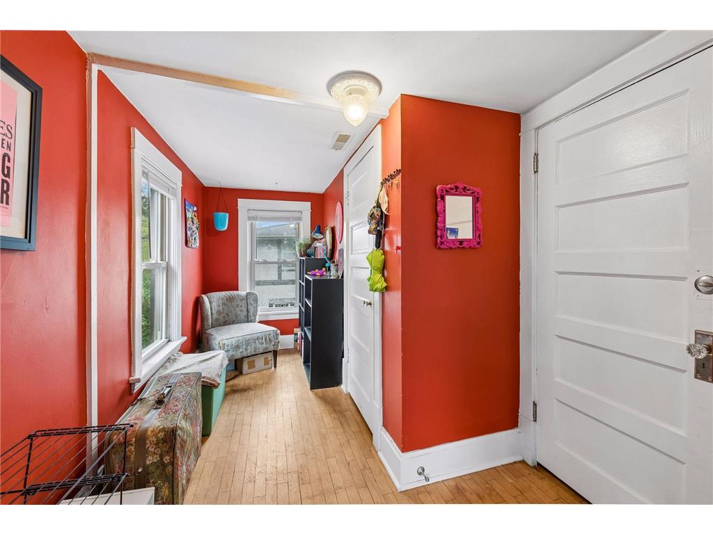 4300 Pleasant Avenue Minneapolis MN 55409 7070808 image15