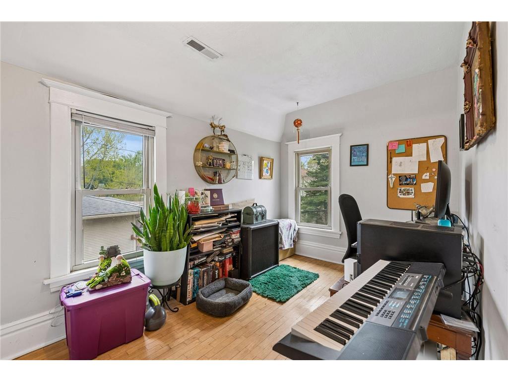 4300 Pleasant Avenue Minneapolis MN 55409 7070808 image22